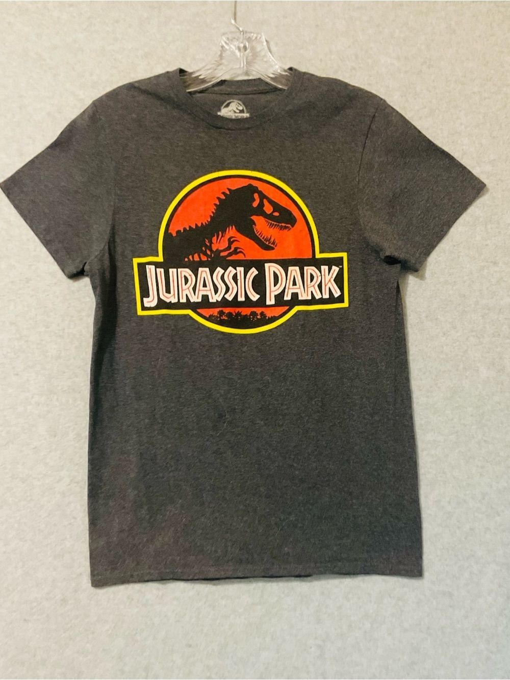 Jurassic World  Classic Men's Short-Sleeve Crew Neck T-Shirt - Charcoal SZ S